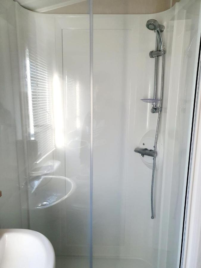 Parkview Caravan California Cliffs Great Yarmouth Exterior photo