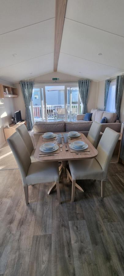 Parkview Caravan California Cliffs Apartment Great Yarmouth Exterior photo